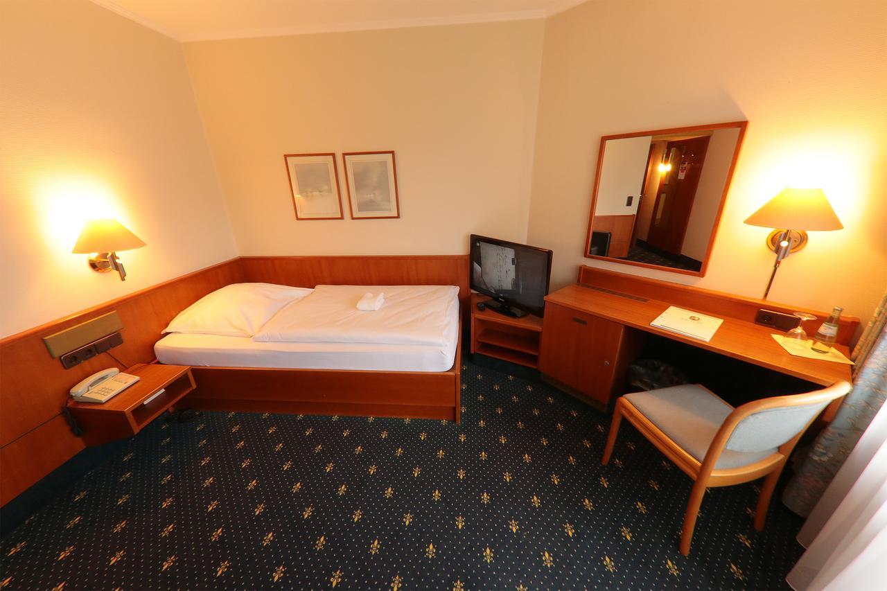 Karaman Group Hotel Bad Nenndorf Eksteriør billede