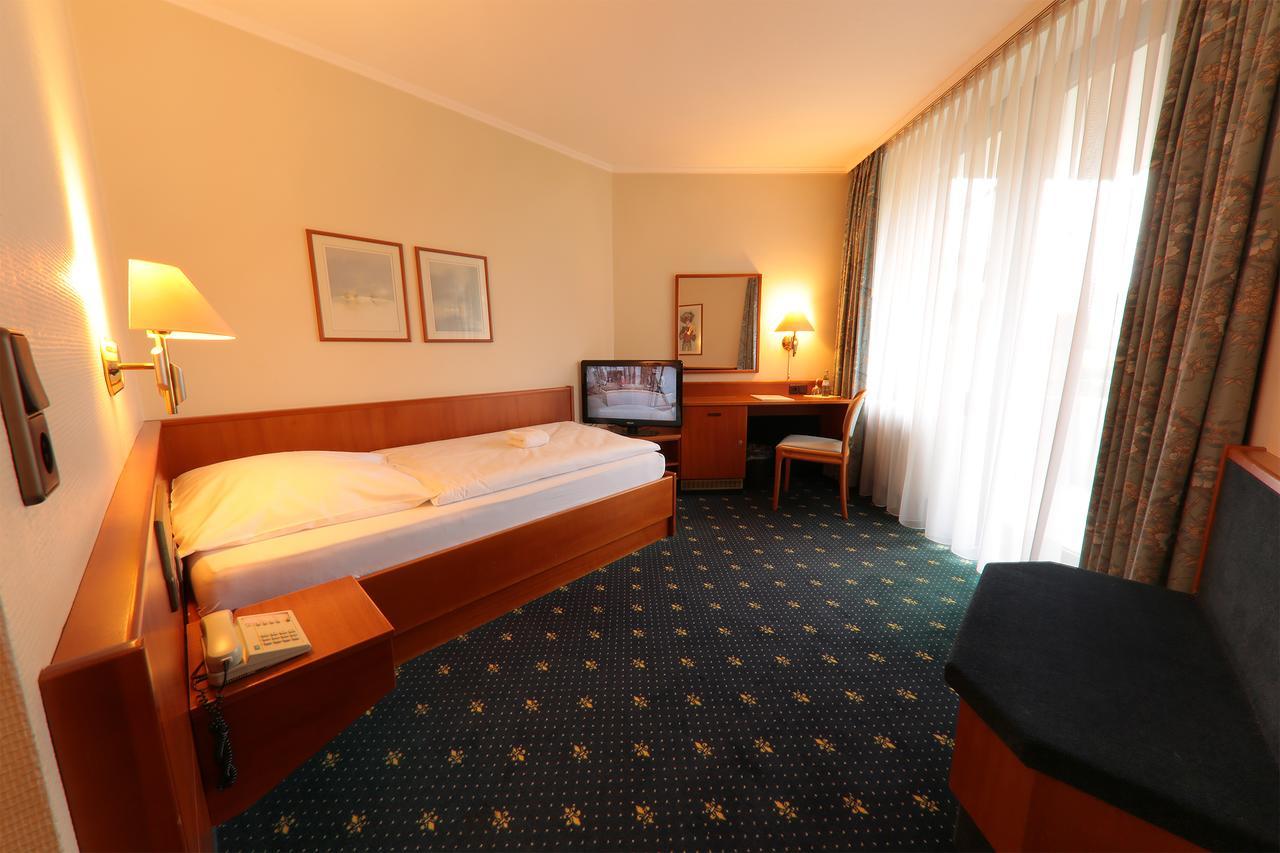 Karaman Group Hotel Bad Nenndorf Eksteriør billede