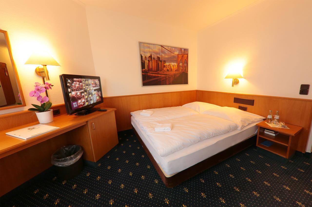 Karaman Group Hotel Bad Nenndorf Eksteriør billede