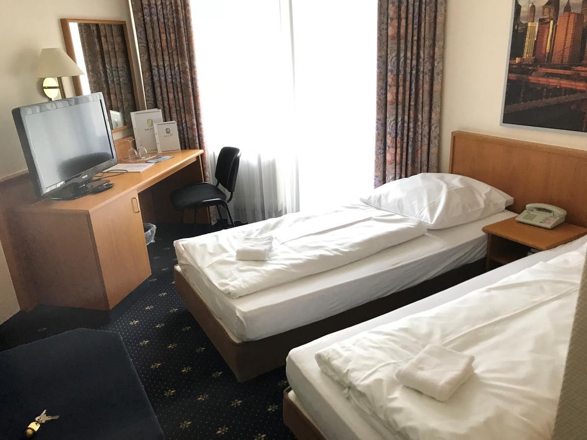 Karaman Group Hotel Bad Nenndorf Eksteriør billede
